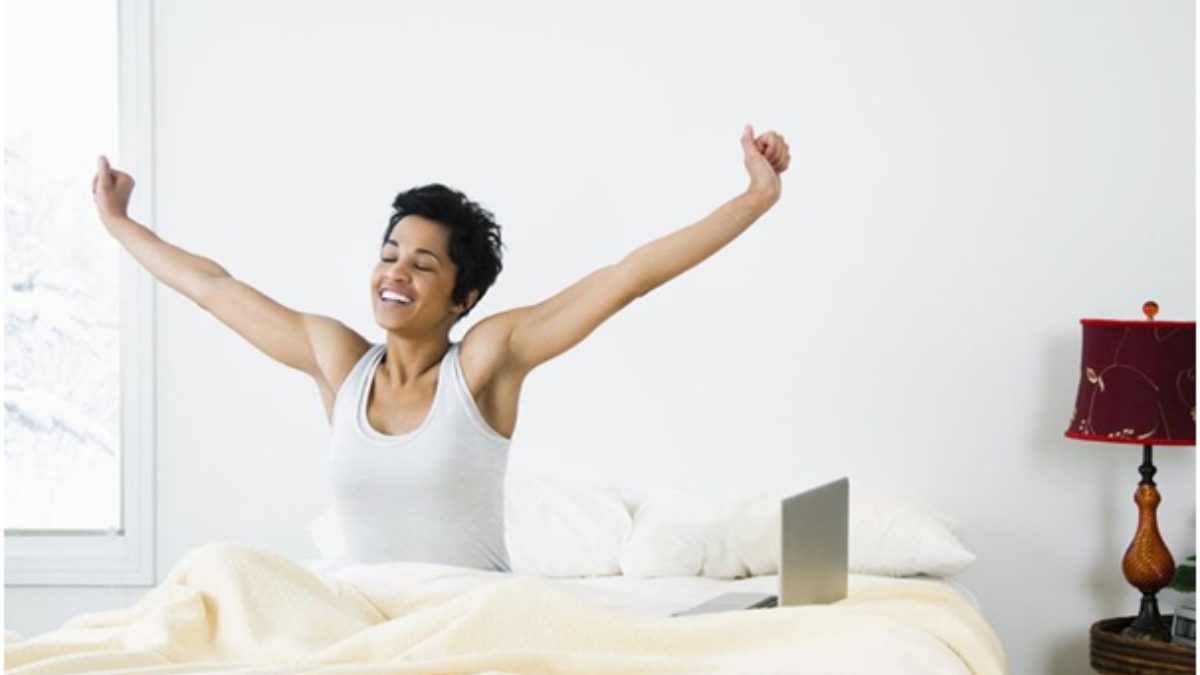 6 Morning People Share Their Secrets For Feeling Awake First Thing In The AM