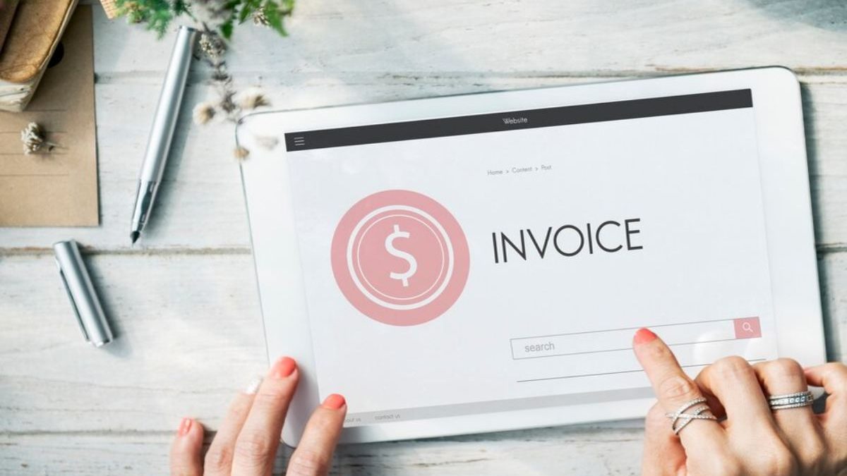 Make Time for More Important Freelancing Tasks with Invoicing Software